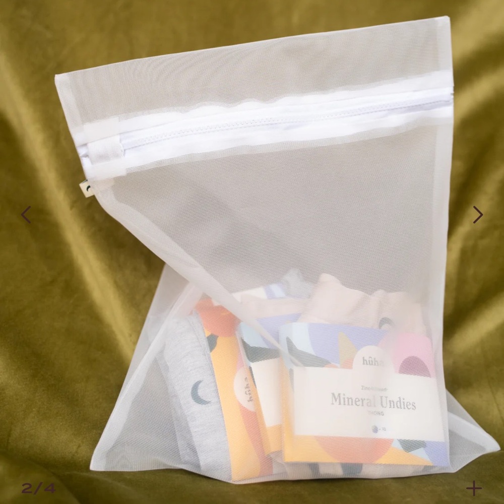 Huha NWT White Mesh Wash Bag